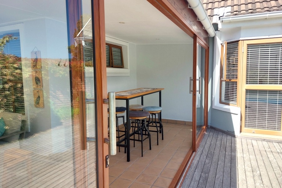 2 Bedroom Property for Sale in The Island Western Cape